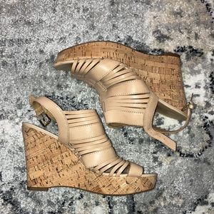 Nude Wedges